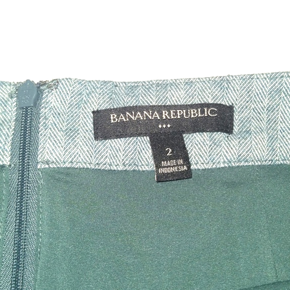 SALE!🍌 Banana Republic Skirt, size 2 - Picture 3 of 4